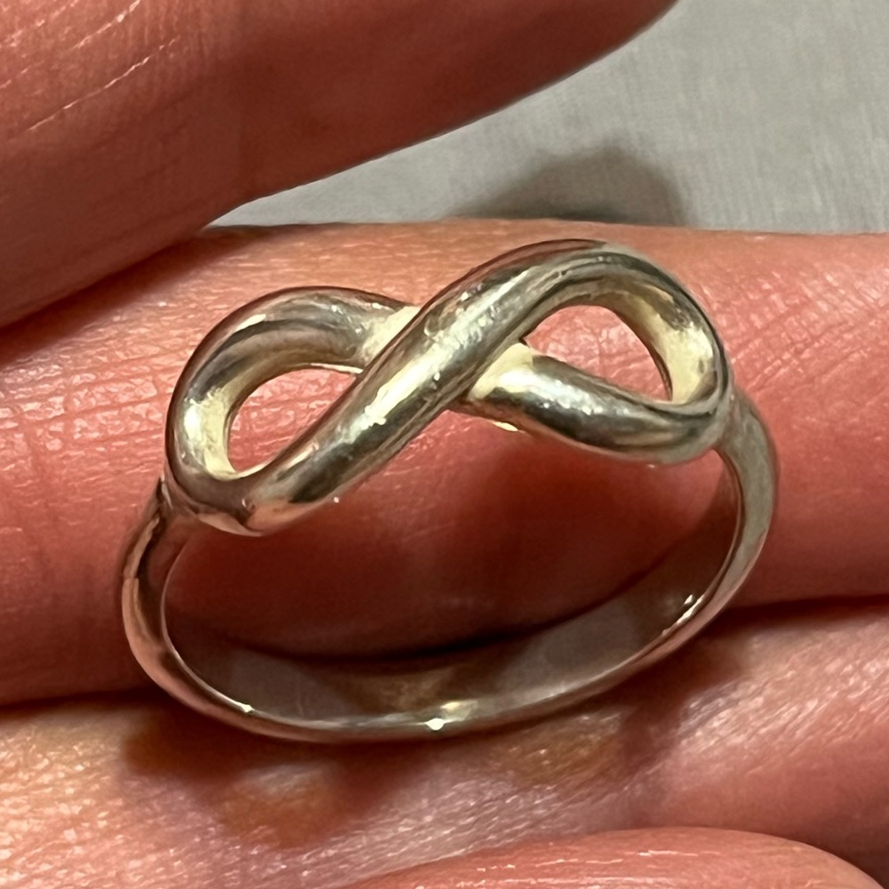 Infinity ring from james avery size 9